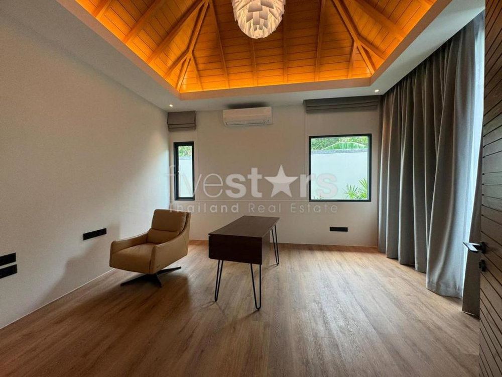 Tropical style villa for sale close to Nai Harn Beach 1901111064
