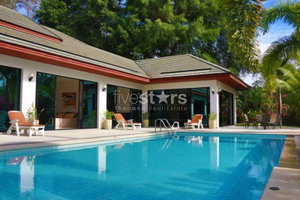 Spacious 4-bedrooms pool villa close to the Rawai beach 2905274400