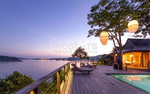 Unique and stunning waterfront villa 398152763