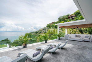 Amazing 6 bedrooms villa facing the sea 3913673593