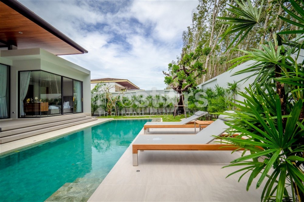 Modern 3 bedrooms pool villa for sale in Phuket 468175198