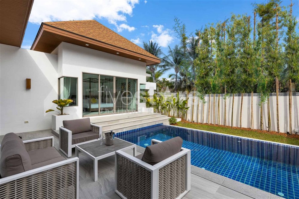 brand new 4 bedroom villa ready to more in for sale in Rawai, Phuket. 1860326161