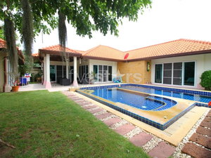 4 bedroom house for sale in Pattaya 2222560974