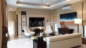 Newly renovated 3-bedroom house for sale at Palm Lakeside Villa Pattaya 462924769