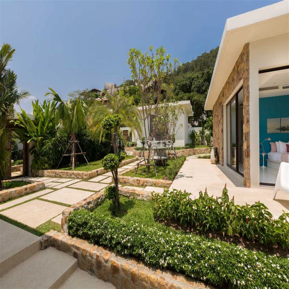 Stunning contemporary designed villa with a great panoramic sea view 2250235745