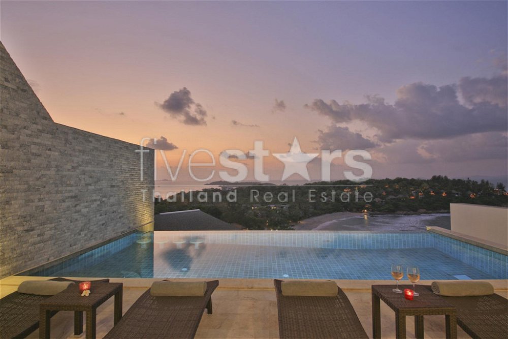 3-bedroom villa with beautiful sunset sea and beach views. 4080680299