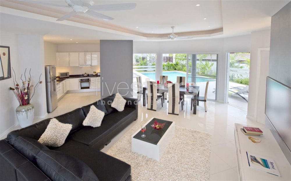 3 bedroom villa for sale in Choeng mon 70216966