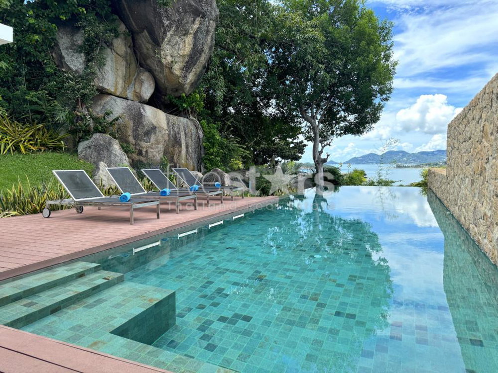 Amazing 3 bedroom villa with sea view 3519783997