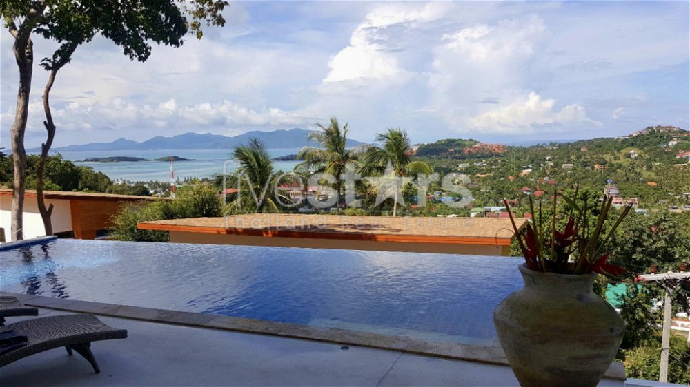 Lovely 3 bedrooms seaview villa for sale in Pai Laem 8152664