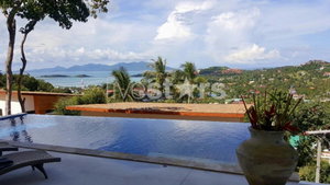 Lovely 3 bedrooms seaview villa for sale in Pai Laem 2292076504