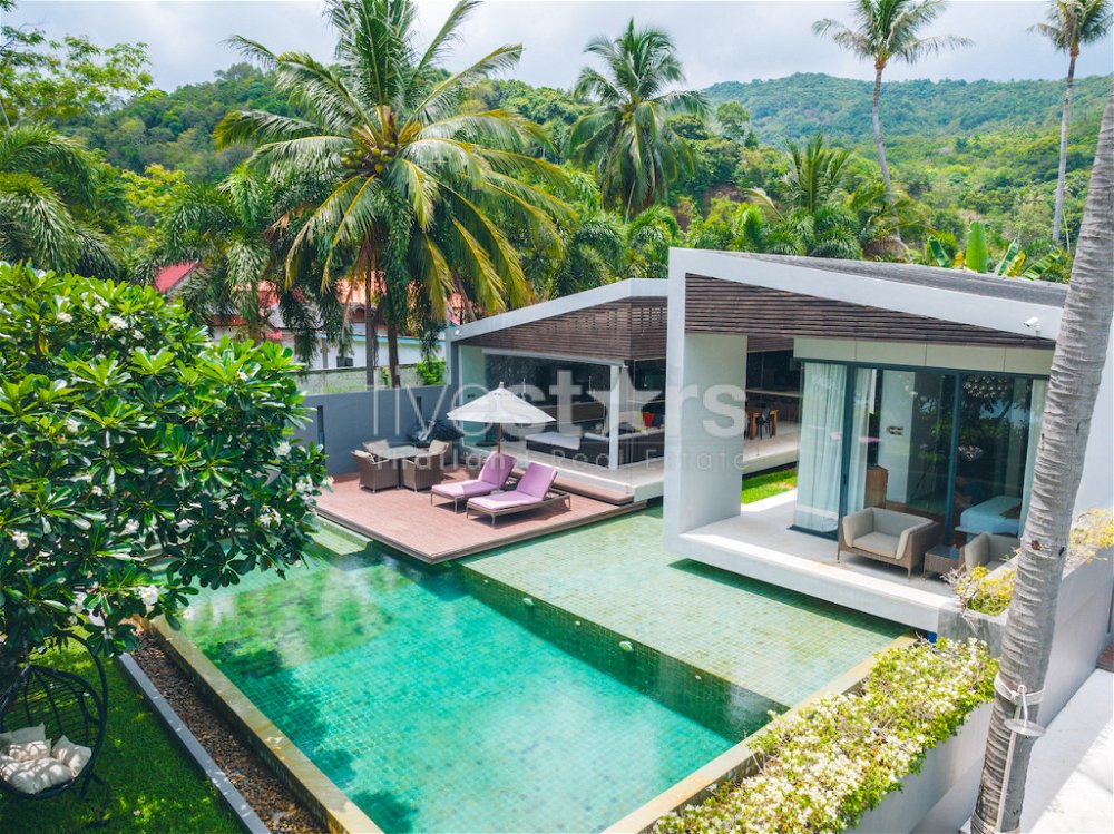Beach front pool villa for sale in Koh Samui. 3090082020
