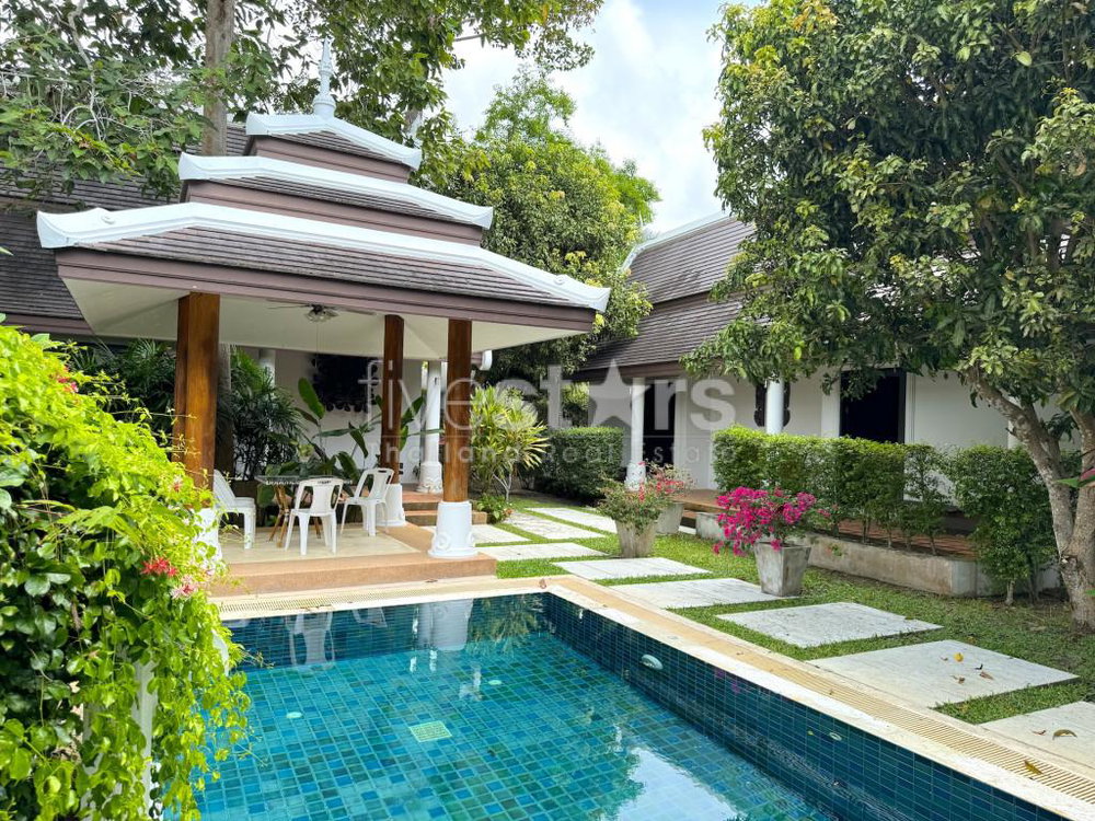 Balinese style villa for sale in the South of the island 2793934054