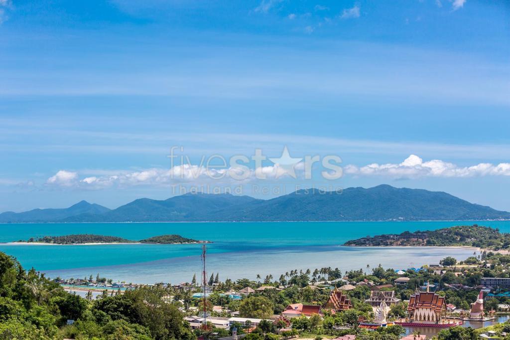 Stunning 5 bedrooms villa for sale in Plai Laem