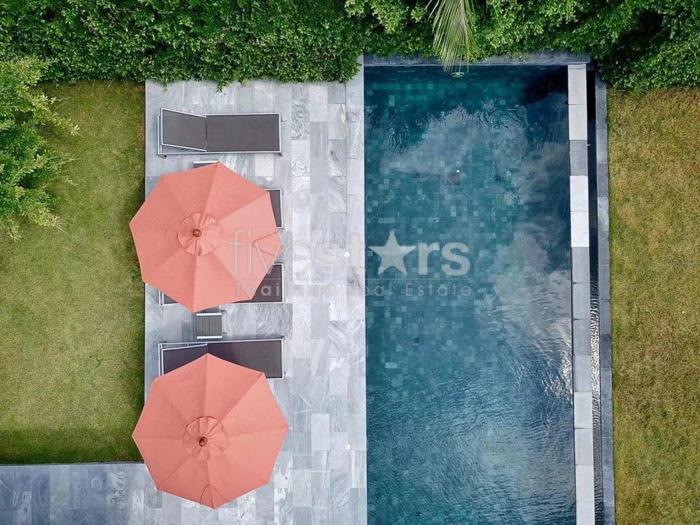 INCREDIBLE DESIGNER VILLA BEACHFRONT 3843485916