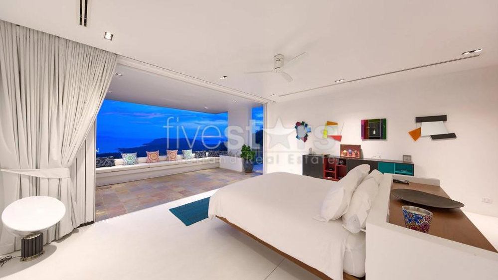 LUXURY VILLA IN TALING NGAM 3107754889