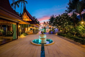 STUNNING BEACHFRONT VILLA IN LIPA NOI 3460014879