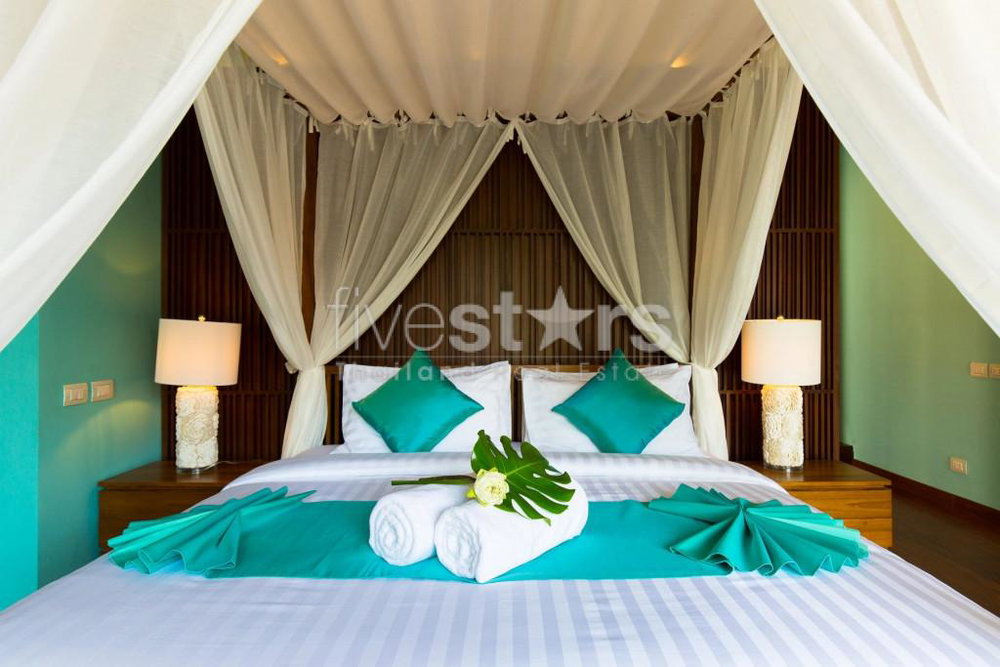 STUNNING BEACHFRONT VILLA IN LIPA NOI 3460014879