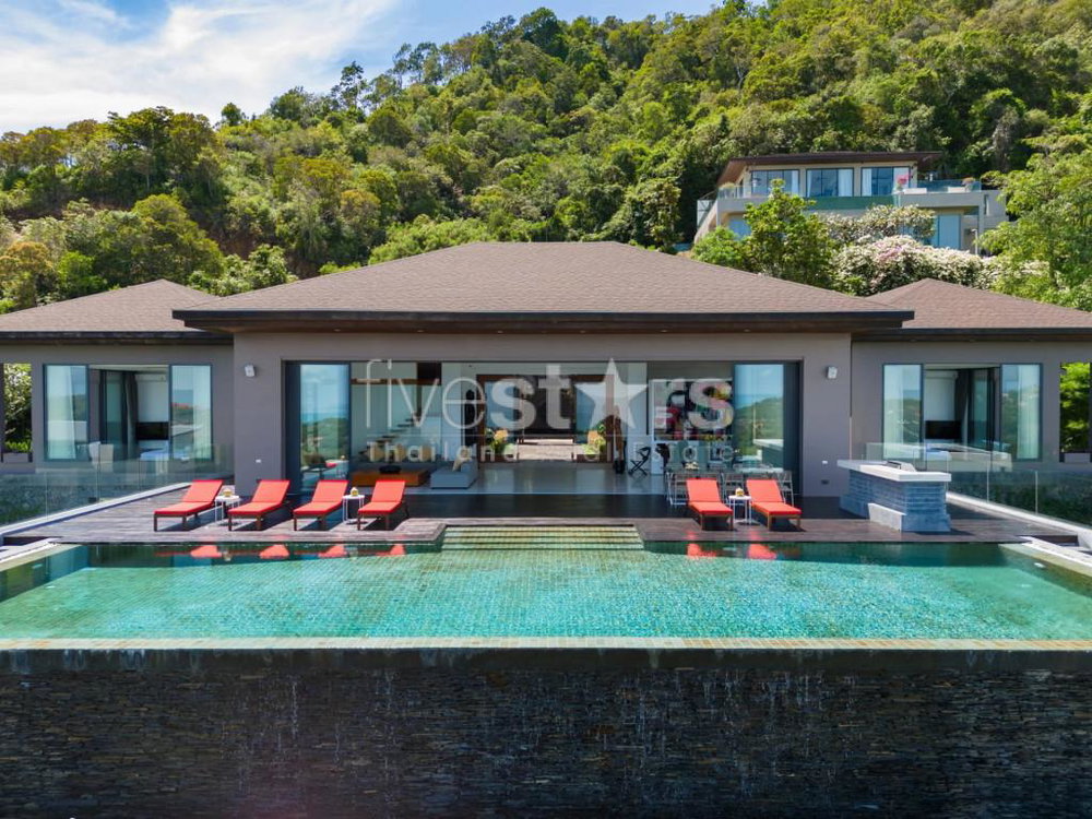 SEA-VIEW VILLA IN UPSCALE NEIGHBORHOOD 2419266262