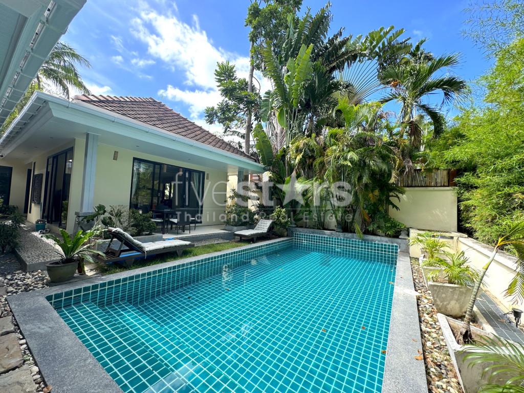 2 bedrooms tropical villa for sale in Koh Samui