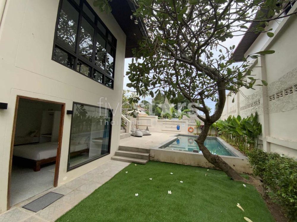 3 bedrooms colonial style villa for sale in Chaweng Hill 3361047887