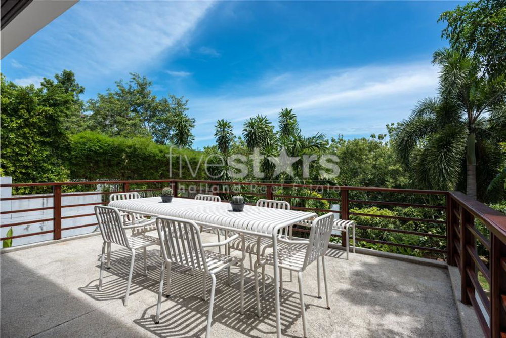 4 Bedrooms Villa for sale in Pai Leam, Koh Samui 1889838942