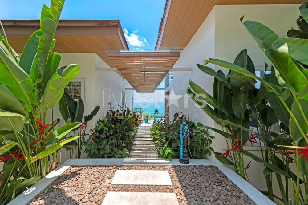Sea-view villa with breathtaking 180°ocean views for sale in Bangpor 2781696246