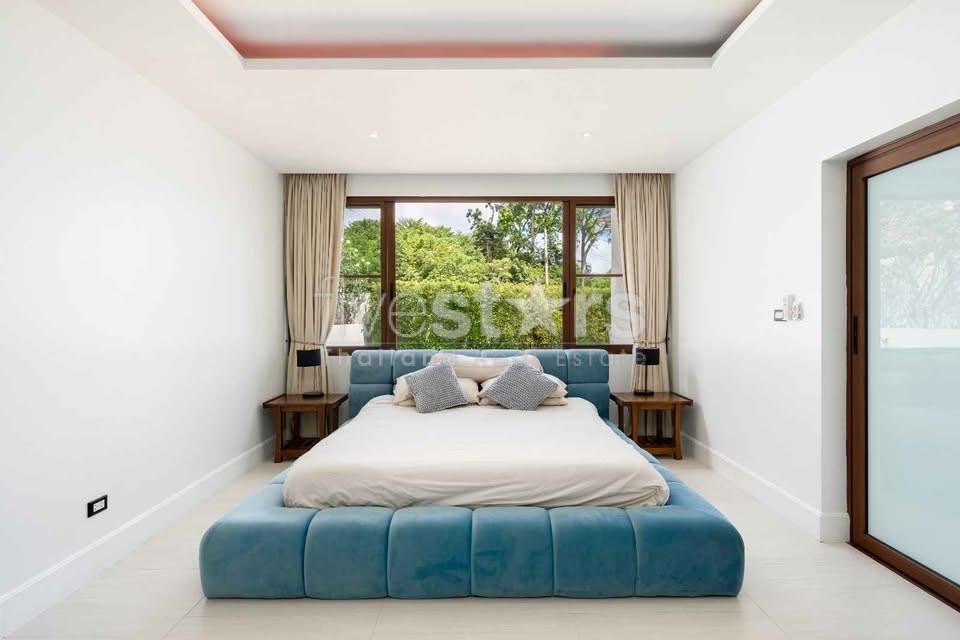4 Bed rooms sea view villa for sale on Chaweng hill 1976402312