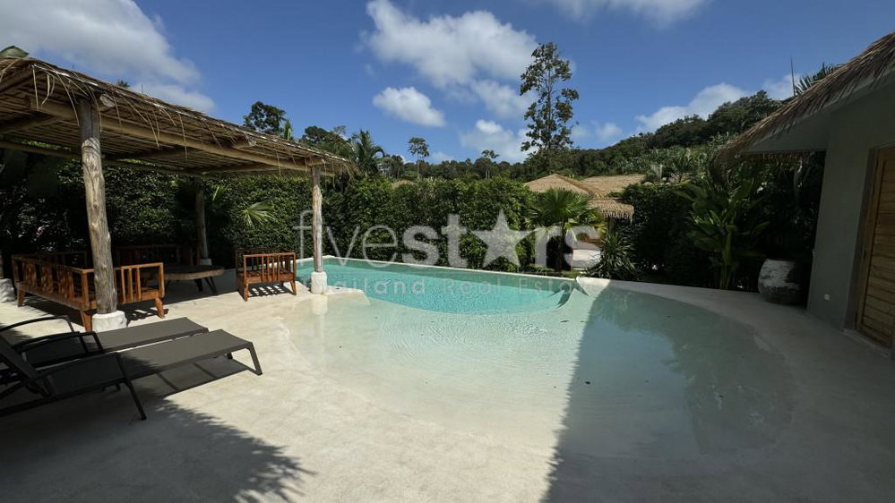 3-bedrooms Balinese style villa for sale in Bophut 295781516