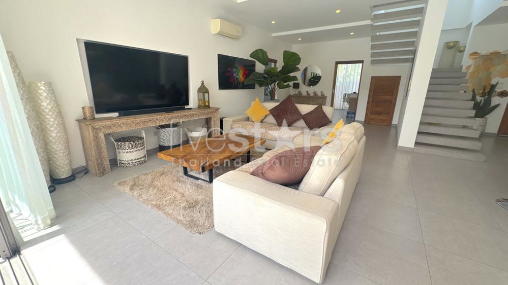 Beautiful 3-Bedroom Villa with Private Pool for Sale in Bophut – Koh Samui 4220036171