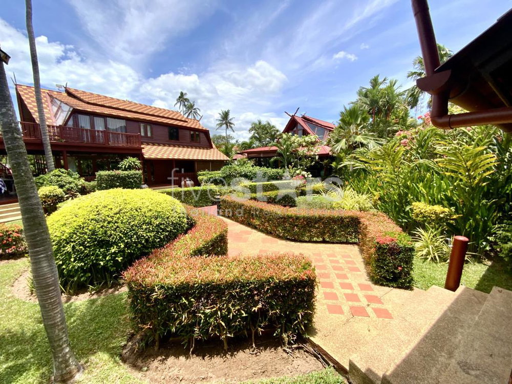 Front beach villa for sale 4 bedroom Bang Por Koh Samui 1730763609