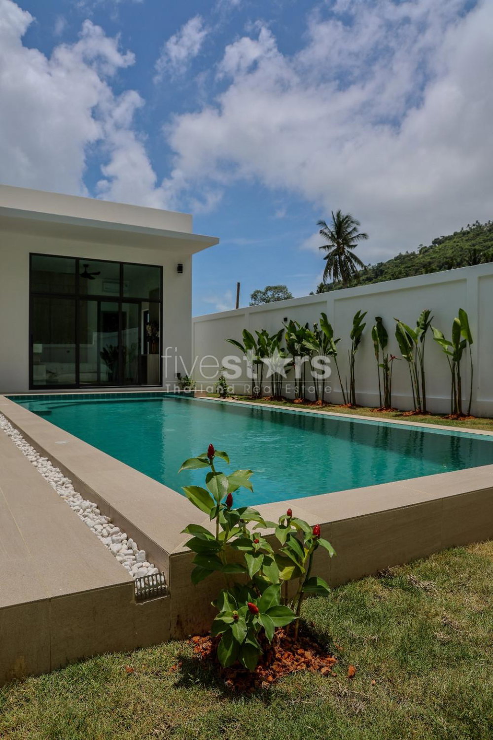 Luxury 3 Bedroom Villa For Sale in Lamai 810954437