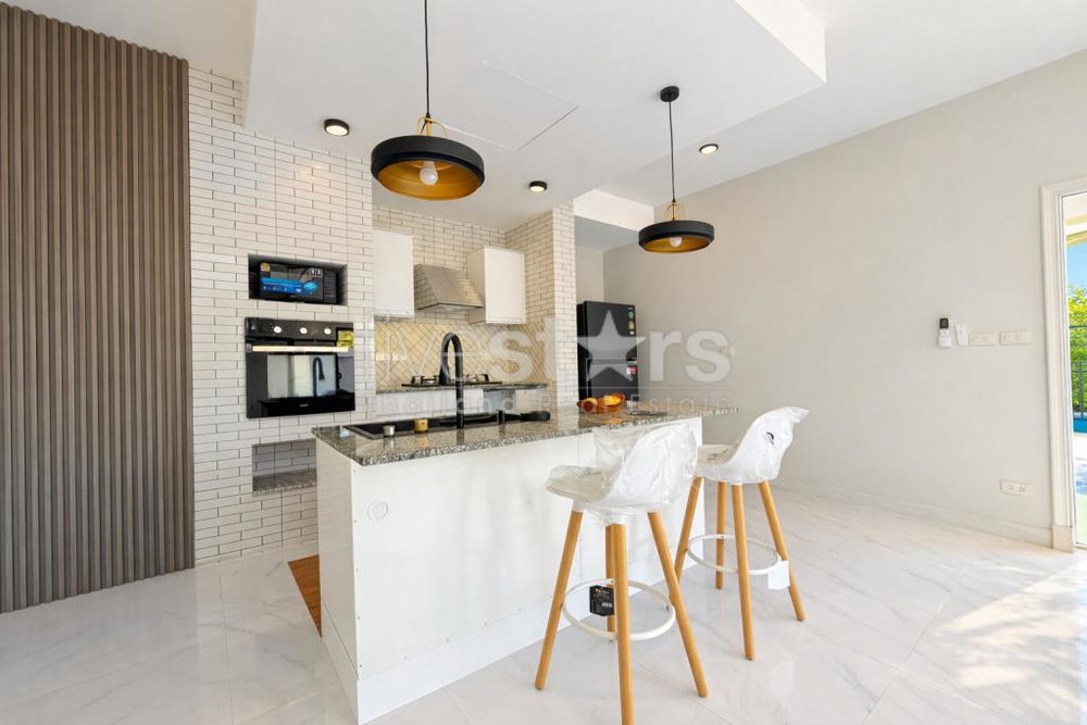 Modern 3-Bedroom Pool Villa with Mountain View – Maenam 285981141
