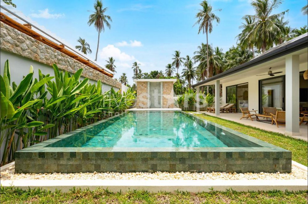3-Bedroom Luxury Modern Balinese-Style Villa for Sale – Maenam, Koh Samui 2319734326