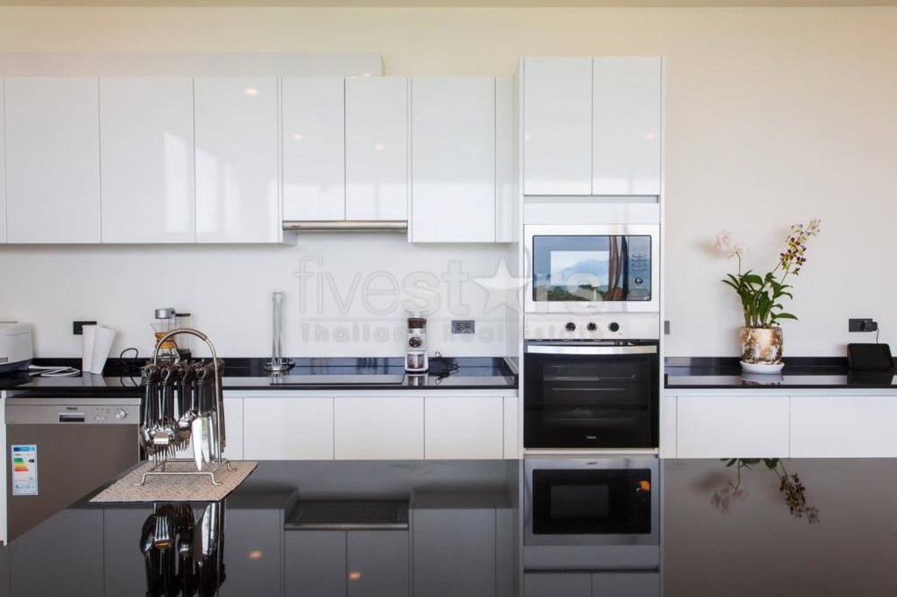 Luxury Modern 3-Bedroom Pool Villa for Sale in Bophut, Koh Samui 1154861629