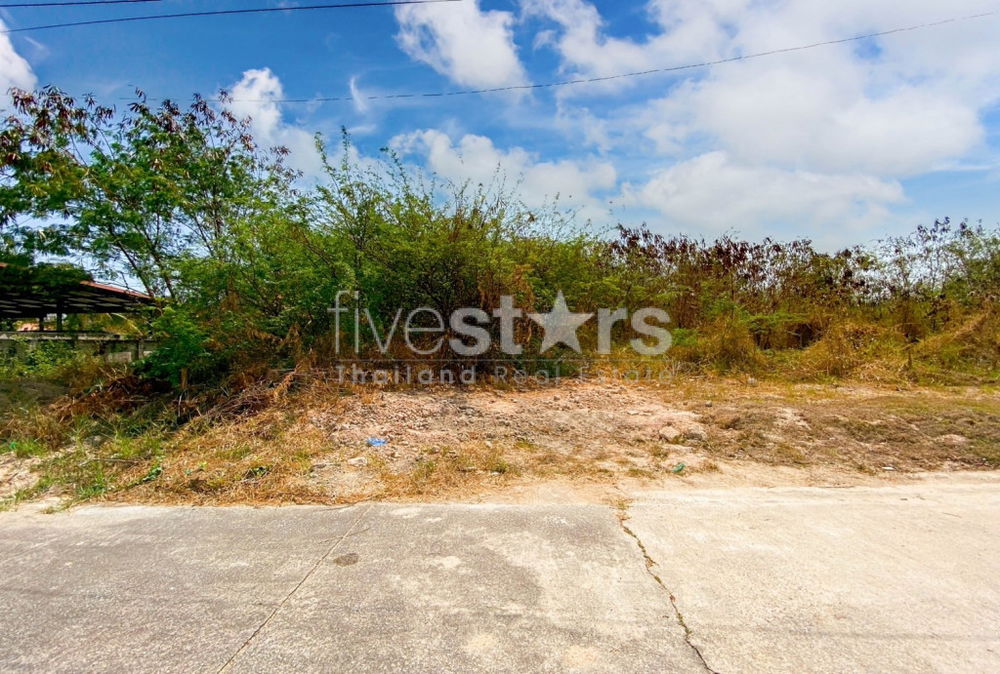 Good Size Land Plot In Excellent Location 237492789