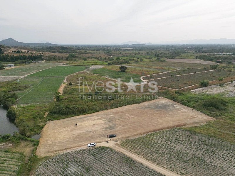Prime Chanot Land For Sale Off Soi 112 Near Hua Hin City 4176535663