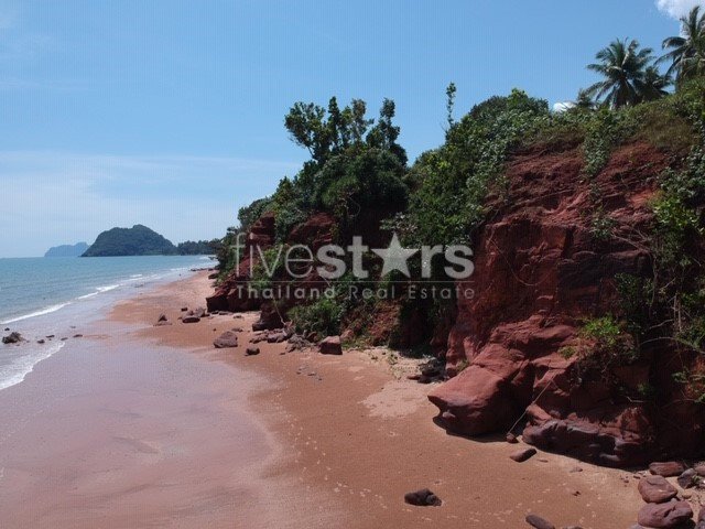 Absolute Beachfront : Beautiful Plot of Land in Bang Saphan Noi 1428300271
