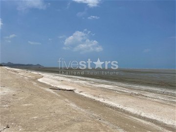 Beautiful Beachfront Plot : Kui Buri 2663315447