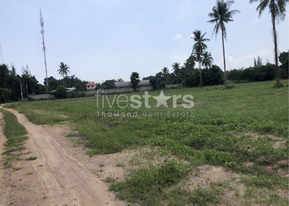 Prime Land for Sale : 19-1-97 Rai in Cha Am 3306666338