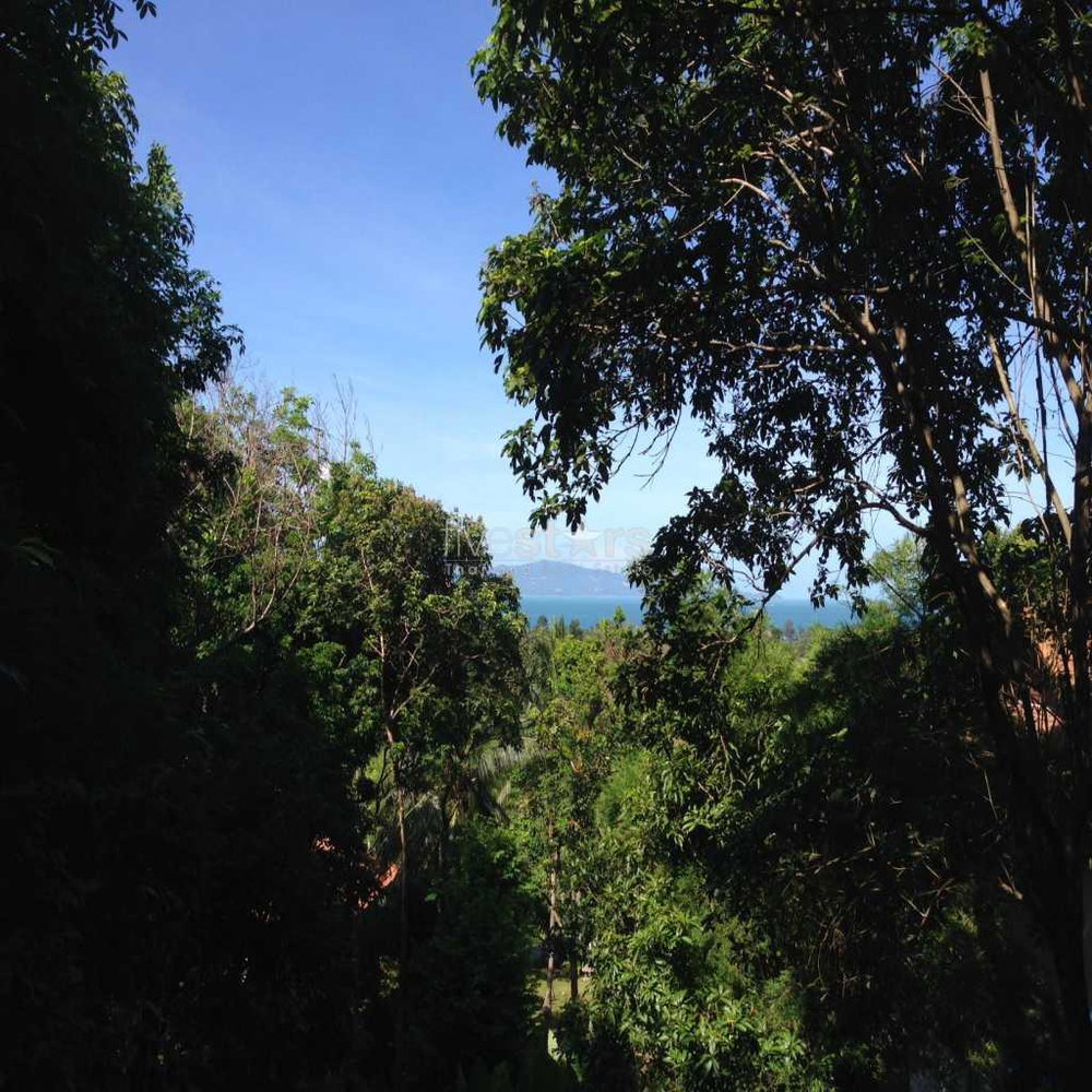 Great sea view land with two villas 3031693309