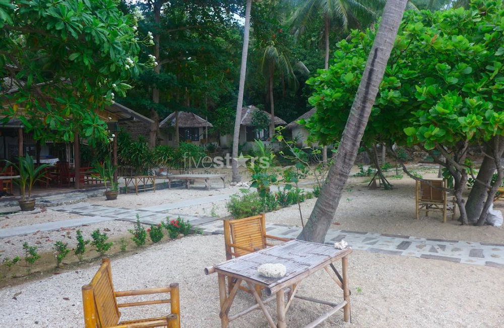 15 bungalows resort on a private beach in Haad Tian 2559602920
