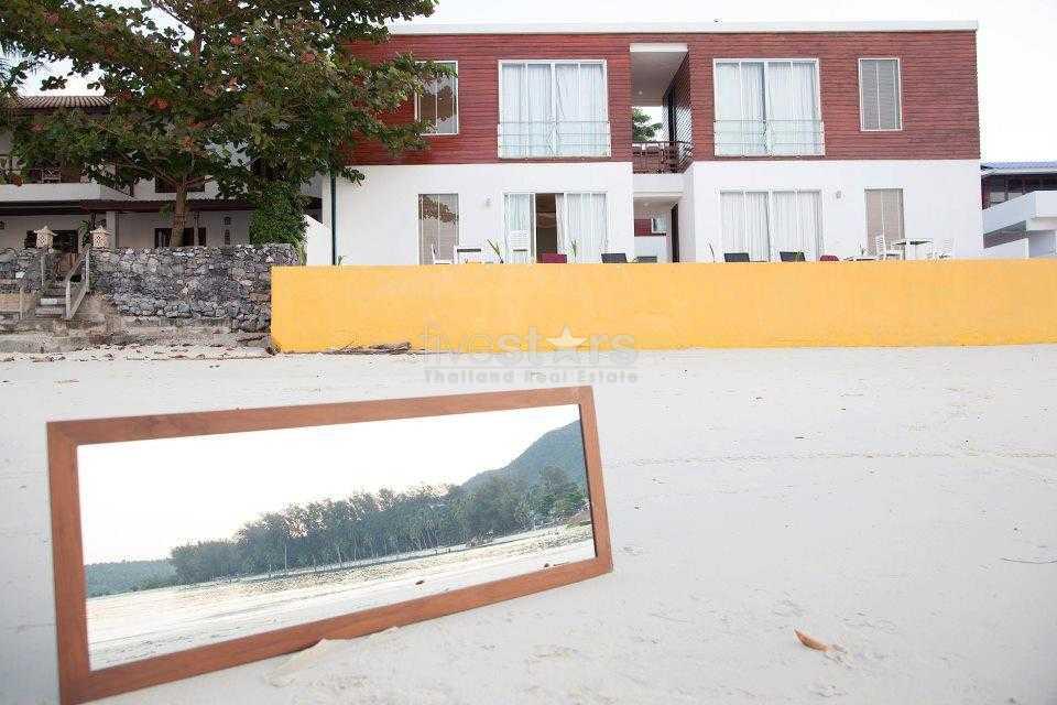 Hotel of 12 rooms on the beach front on the north coast of the island 1211450669