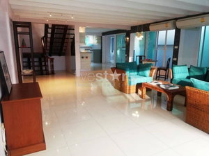 Townhouse 2 bedroom condo for sale on Suanplu Sathorn 1424313335