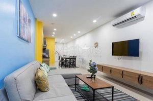 3-bedroom modern townhouse in Asoke area 1454031915