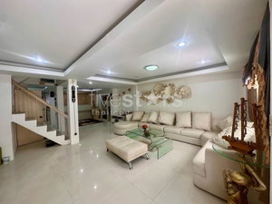 5-bedroom townhouse for sale 200m from Saint Louis BTS station 2227863678