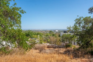 Newbuilt 4+2 bedroom villa in Santa Barbara de Nexe 225311326