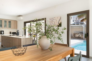 A Stunning 4 bedroom Oasis: Modern Comfort in the Heart of Santa Barbara de Nexe 1364579660