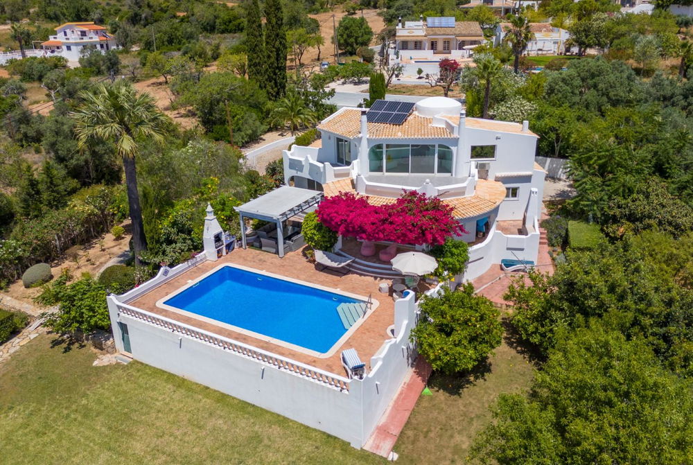 Exquisite 4 bedroom villa, in Santa Barbara de Nexe, with stunning ocean view and village proximity . 4289078297