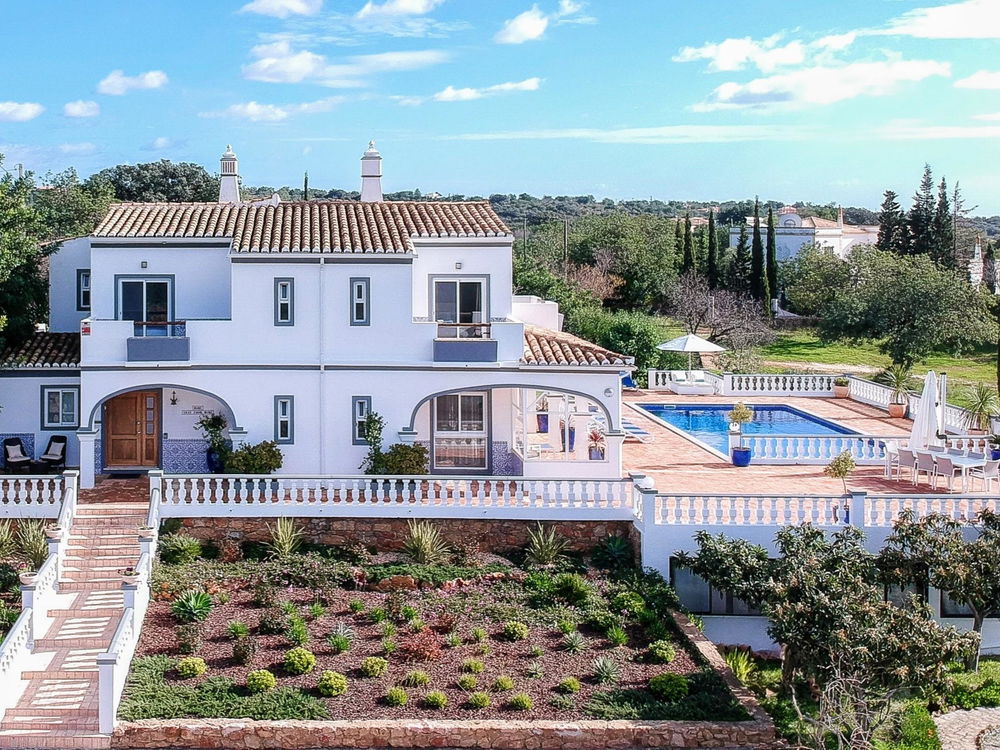 6 bedroom renovated quinta in Estoi 3321657428