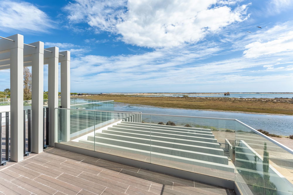 Unique newbuild waterfront apartment in Fuseta – frontline with spectacular Ria Formosa views 4111022193